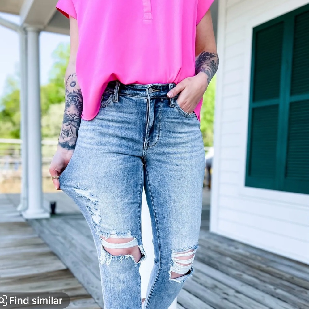 Judy Blue Distressed Blue Jeans